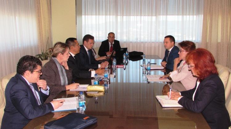 Svjetska banka finansira rehabilitaciju puteva i željeznica u RS