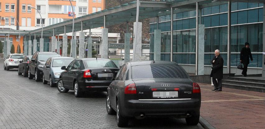 Narodna skupšina RS-a obnavlja vozni park: Za osam novih automobila 417.000 KM