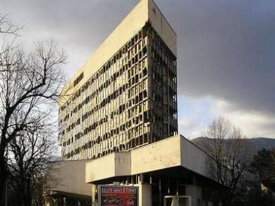 Vlada zainteresirana da se federalne institucije smjeste u Staklenu banku