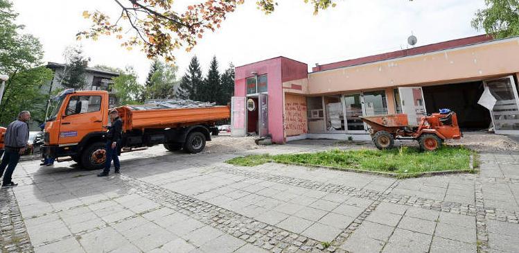 Počele pripreme za rekonstrukciju objekta Šoping centra u Jevrejskoj ulici