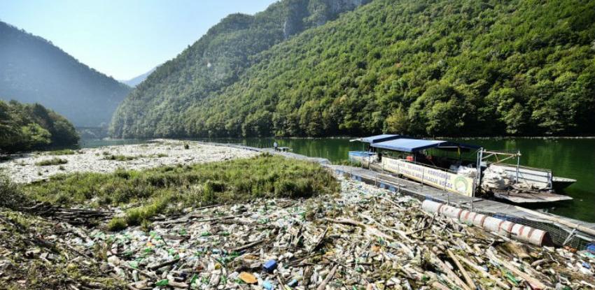 Uskoro uklanjanje oko 6.000 kubnih metara plutajućeg otpada iz Vrbasa