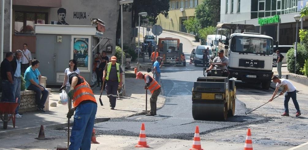 Radovi od 4,5 mil KM: Traži se izvođač za obnovu i izgradnju cesta u Mostaru