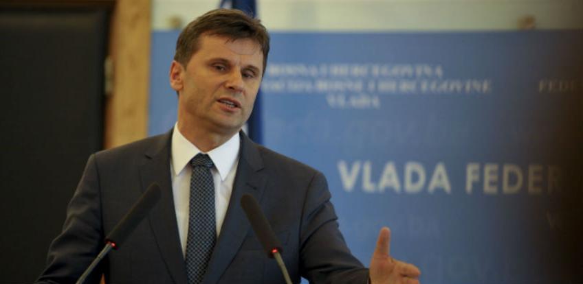 Novalić za vikend traži hitnu sjednicu oba doma federalnog parlamenta
