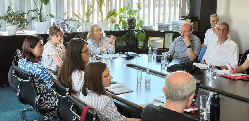 pozder