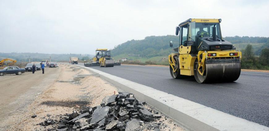 I nakon povećanja akciza mašine na gradilištima miruju