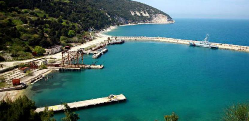 Albanski otok Sazan prvi put otvoren za turiste