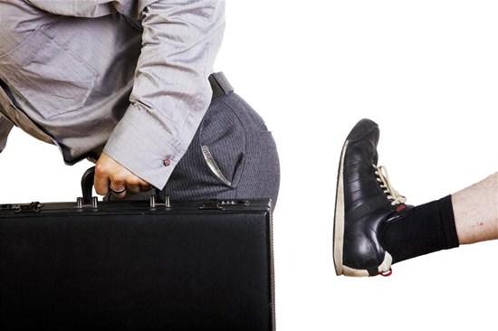 Grčka otpušta državne službenike i zapošljava nove