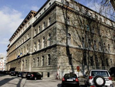 Za plate i naknade 23,1 milion KM!