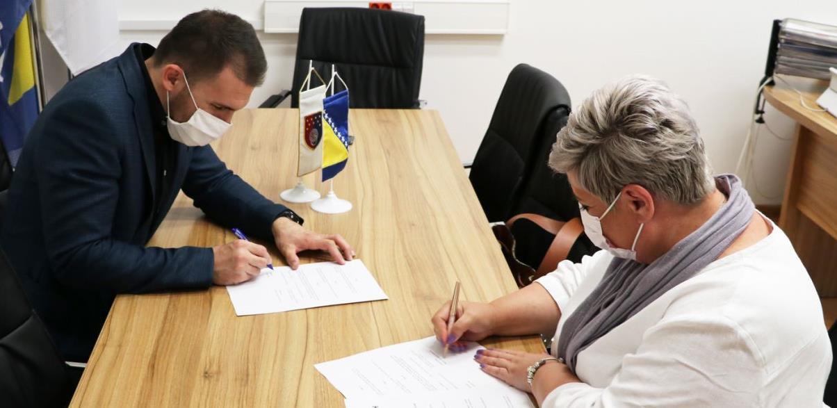 Delić potpisao Memorandum sa Sindikatom trgovine, želi raditi na poboljšanju prava trgovaca