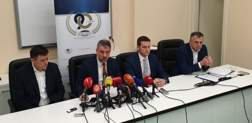 U Banjoj Luci korona virusom zaražen otac i dijete koje je išlo u školu