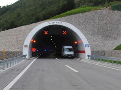 Koridor Vc: Stari krediti koče nove kilometre