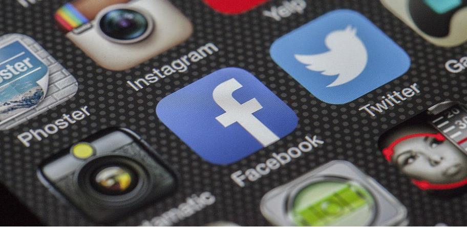 Facebook kupio firmu koja pravi botove