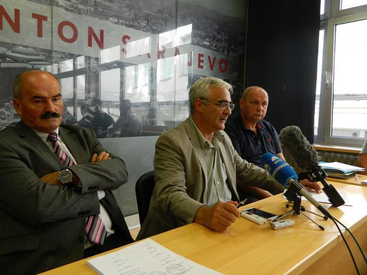 Oformljene kafilerijske ekipe za uklanjanje bijesnih pasa sa ulica