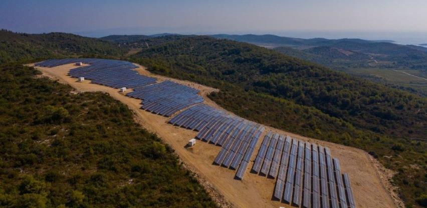 Na ostrvu Vis u rad puštena solarna elektrana vrijedna 4,12 miliona eura