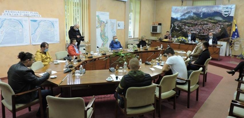 U Jablanici potpisani ugovori sa NVO i omladinskim organizacijama za 2020.