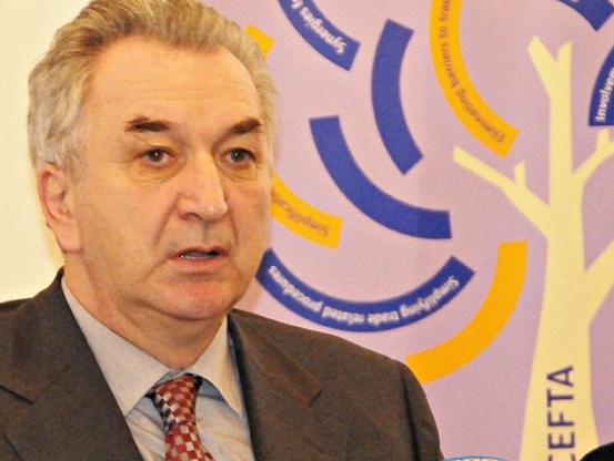 Šarović: Oko 300 miliona KM dati privredi, a ne vladama entiteta