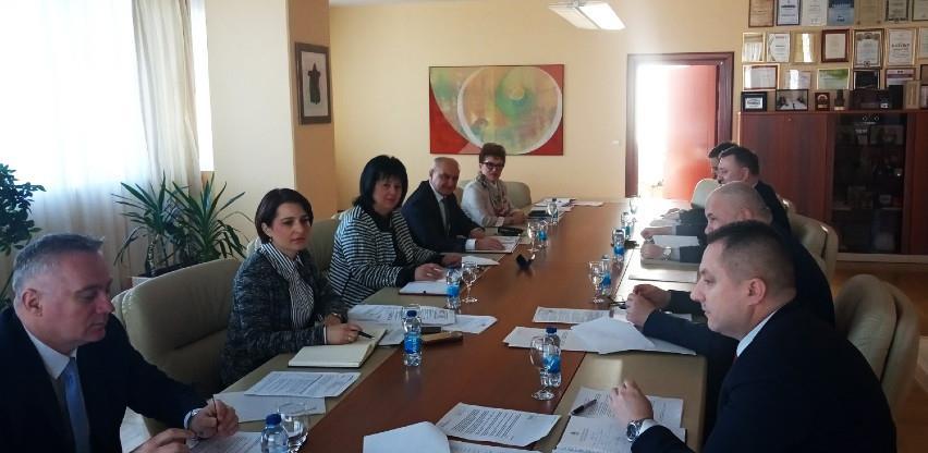 Poslodavci koji otpuste radnike neće dobiti pomoć Vlade RS