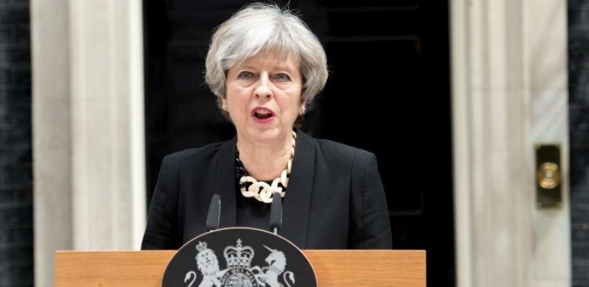 Theresa May ostaje premijerka