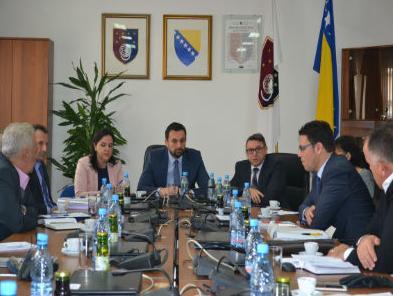 Suzbijanje nelegalne ulične prodaje i crnog tržišta u KS