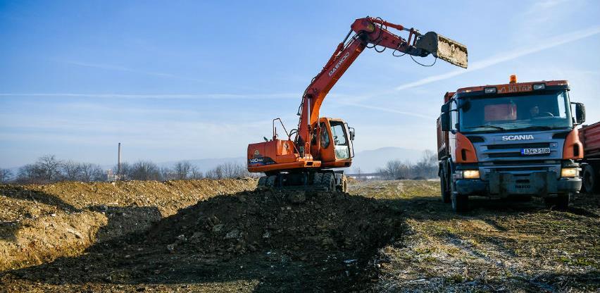 Počela izgradnja novog fudbalskog terena na Banjalučkom polju
