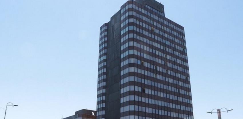 Više od polovine federalnih ministarstva isplaćuju neopravdane naknade