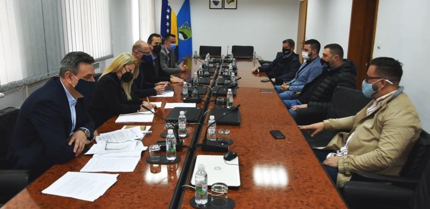 Ugostiteljima i hotelijerima u Tuzlanskom kantonu stiže prva pomoć od 600.000 KM