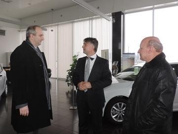 Tešanj: Načelnik Huskić obišao firme UNO i Glück Norm