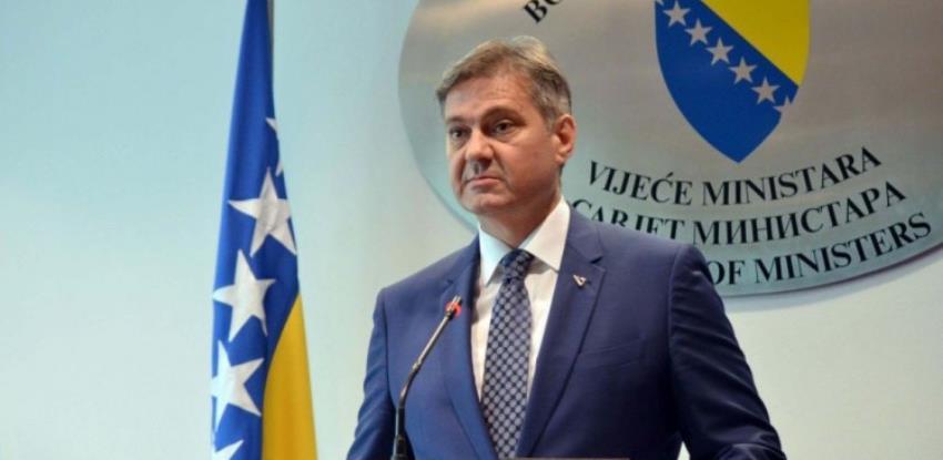 Nakon spora s Hrvatskom: Zvizdić poziva na uvođenje recipročnih mjera i ljetovanje u BiH