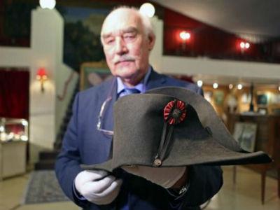 Napoleonova kapa prodata za više od 1,8 miliona eura