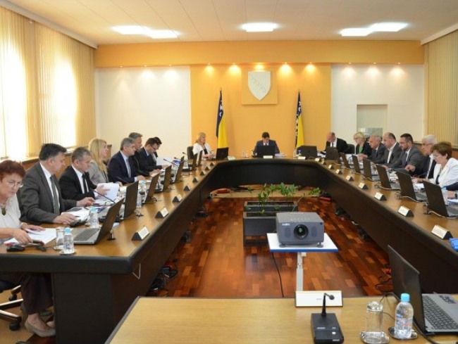 Zaduženje do 32 miliona dolara za podršku zapošljavanju