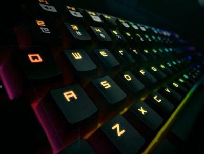 Zašto su tastature digitrona i mobilnih telefona "obrnute"?