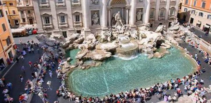 Turisti u Fontanu di Trevi ubacili 1,5 milijuna dolara