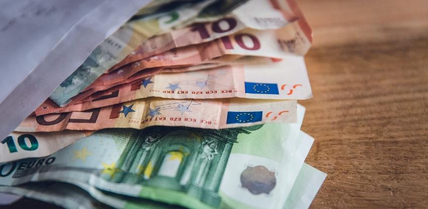 Zaduženost veća od 12 milijardi KM