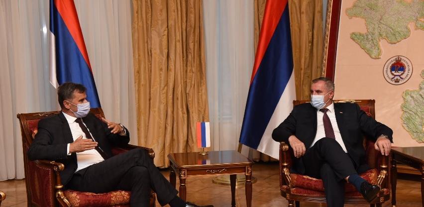 Harmonizovati mjere za pomoć zdravstvu i ekonomiji