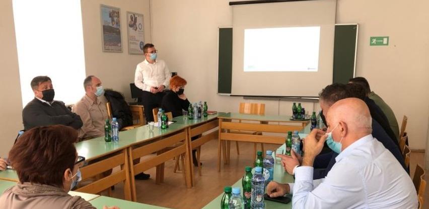 U Tuzli prezentovana platforma za prijavljivanje na vakcinaciju