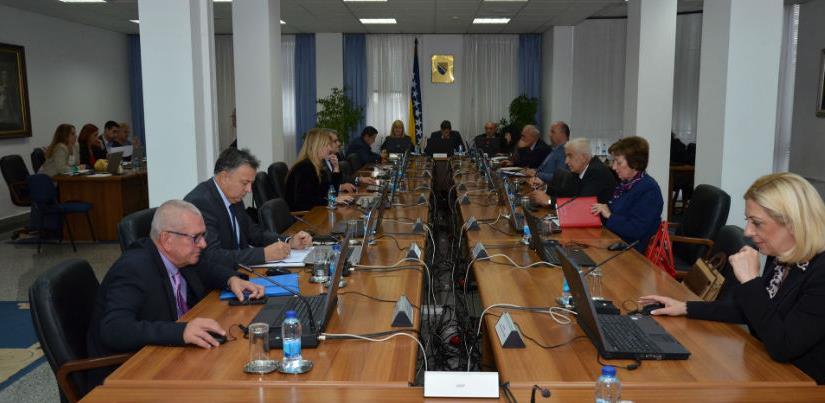 Saglasnost na reforme: Entiteti do 2022. obećavaju manje poreze i veće plate