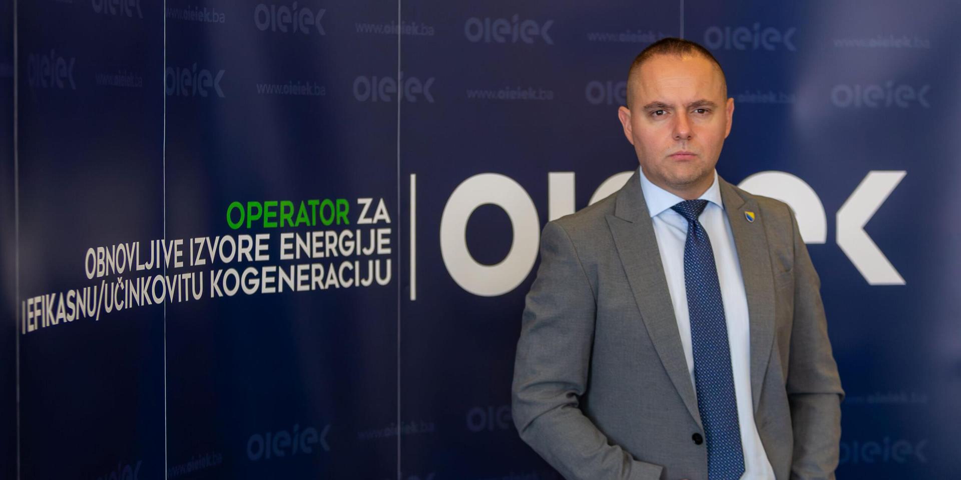 OIEiEK
