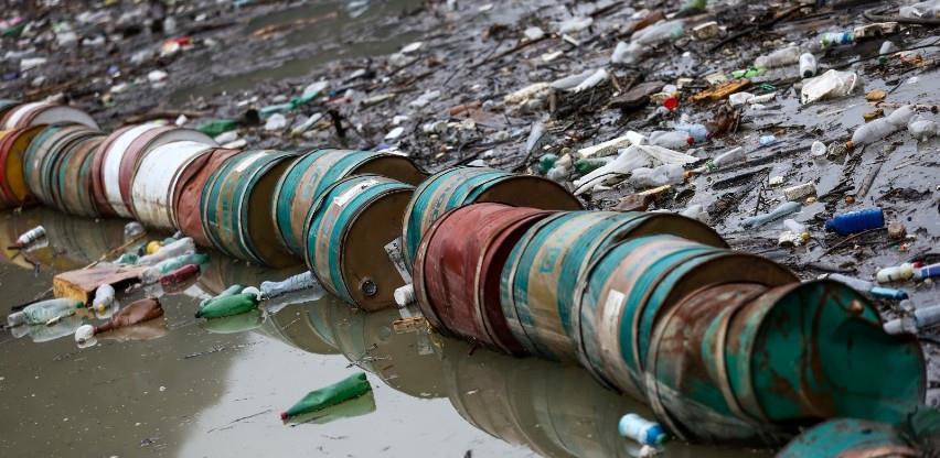 Hitno preduzeti korake na rješavanju problema plutajućeg otpada