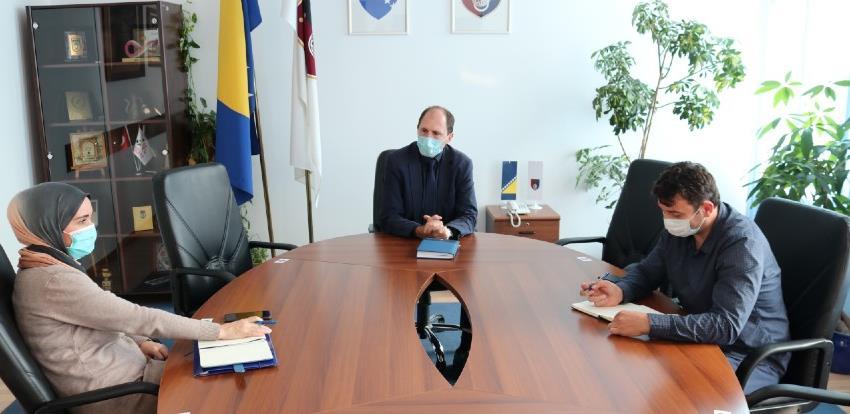 Dodatno jačati poziciju Ureda za borbu protiv korupcije i upravljanja kvalitetom