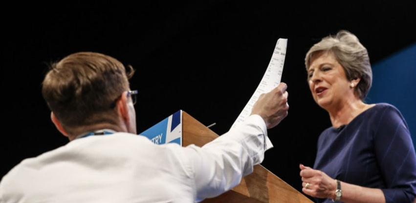 May "preživjela" glasanje u britanskom parlamentu