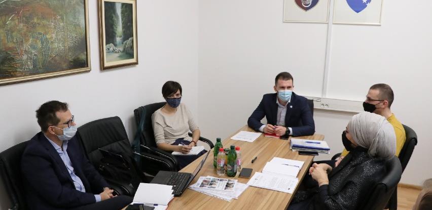 Jačanje javno-privatnog partnerstva radi strateških ciljeva i projekata u KS