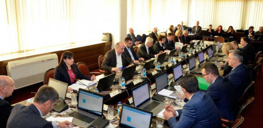 Vlada FBiH donijela odluku o naknadi za podsticanje proizvodnje struje iz OIEiEK