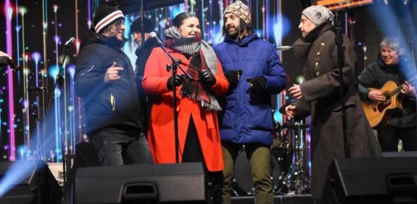 Zeničane u novu 2020. godinu uveli Mostar Sevdah Reunion i Regina