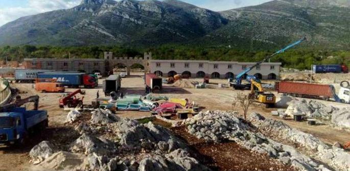 Montaža prvih zabavnih sadržaja u Gradu sunca, u maju stižu dinosaurusi