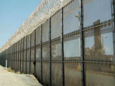 Mađarska planira do kraja godine ograditi granicu prema Srbiji