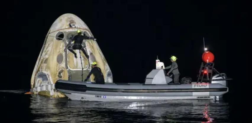 Astronauti se vratili sa ISS-a uz noćno slijetanje