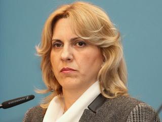 Kazniti direktore koji brane da se priča o neisplaćenim platama