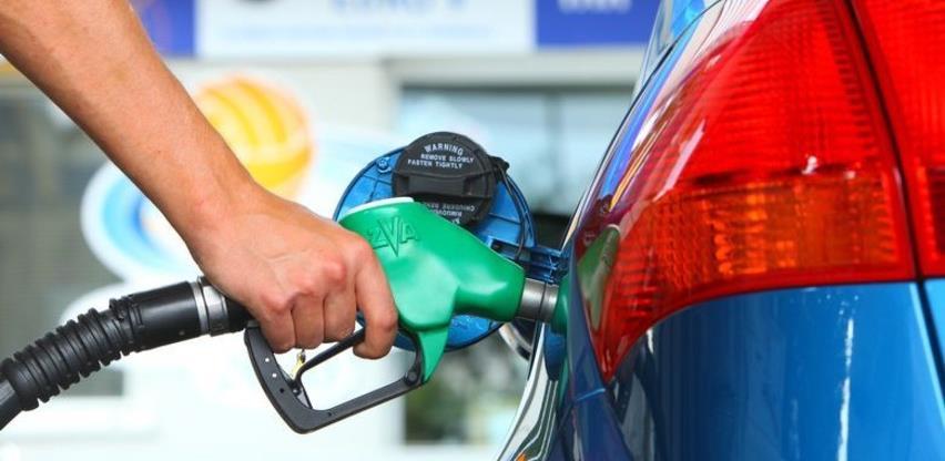 Pojeftinilo gorivo u FBiH