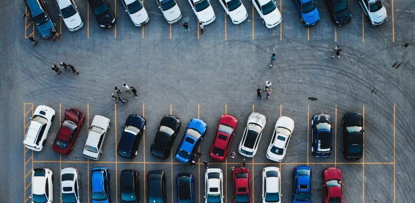 Automobili