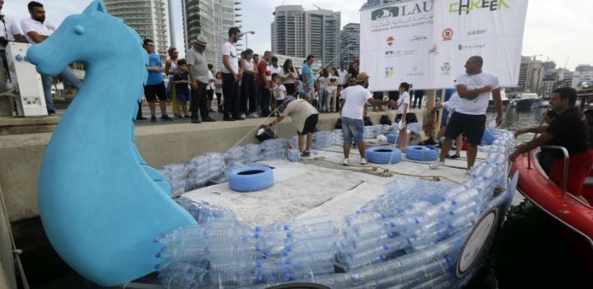 Libanski "Feničanski brod" napravljen od 50.000 plastičnih boca